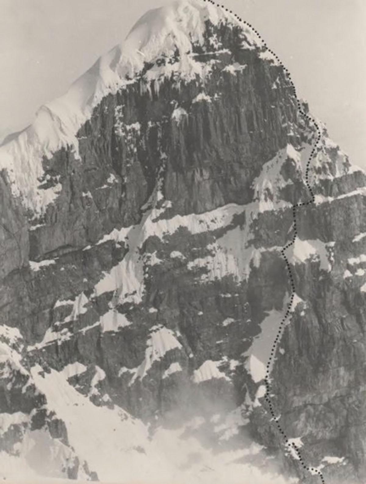 pared sur ritacuba negro 03